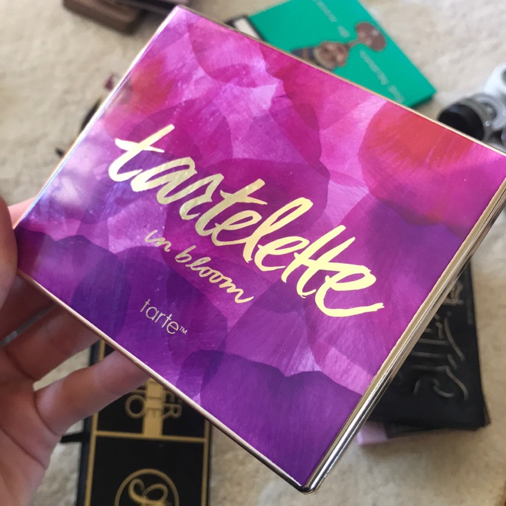 Tarte Tarlette In Bloom palette